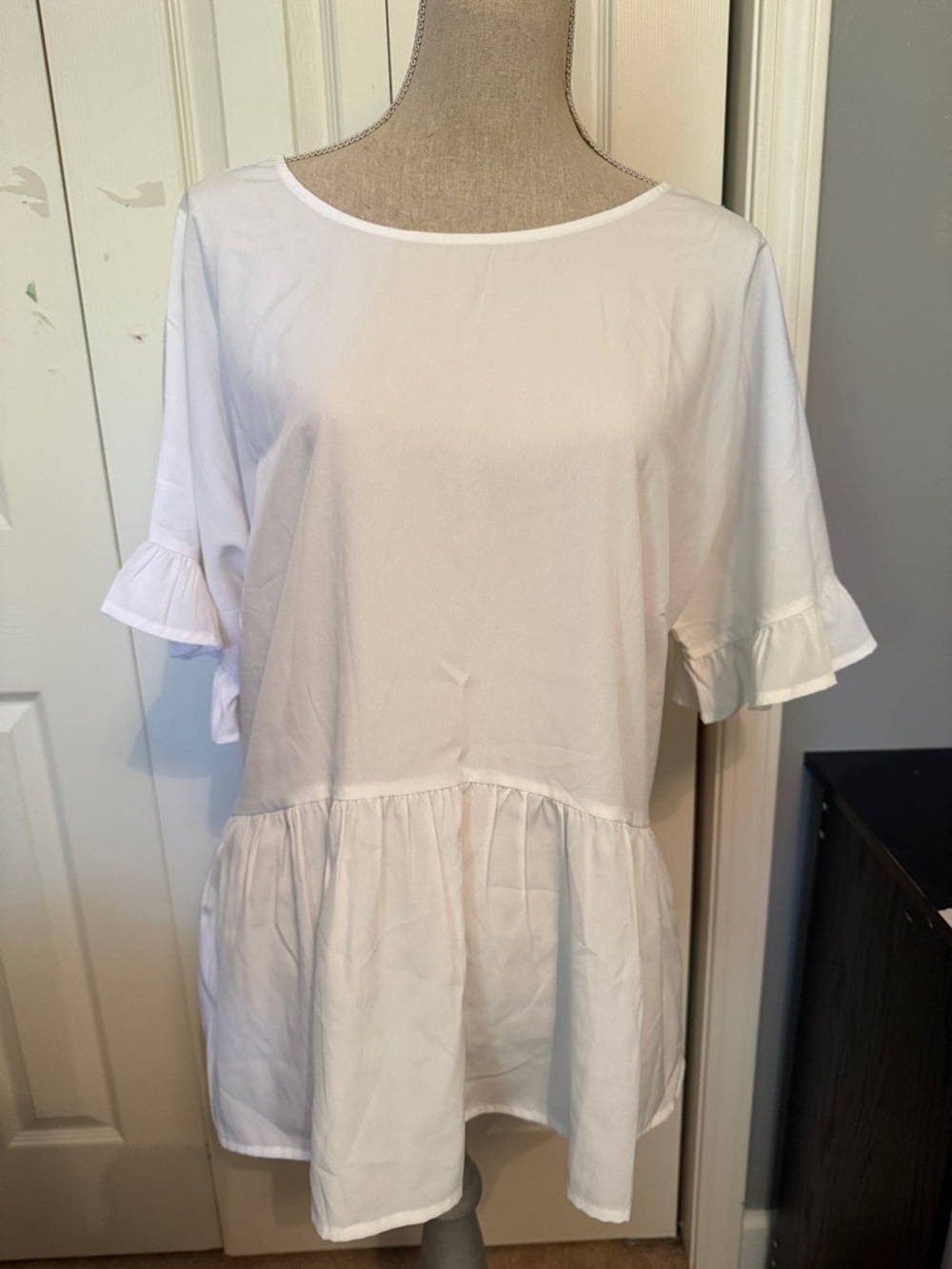 Boohoo Plus White Ruffle Sleeve Peplum Tunic